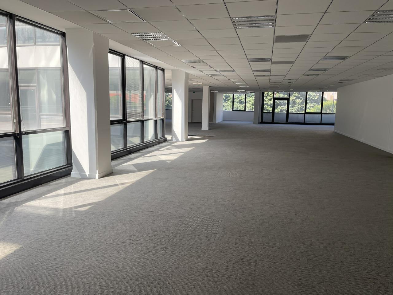 Bureau Saint-Ouen 3749m² Location bureau Saint-Ouen Seine-Saint-Denis OLBUR2419229 4